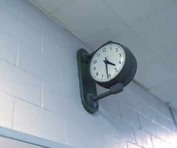 Hall's Clock showing 4 hours and 31 minutes 